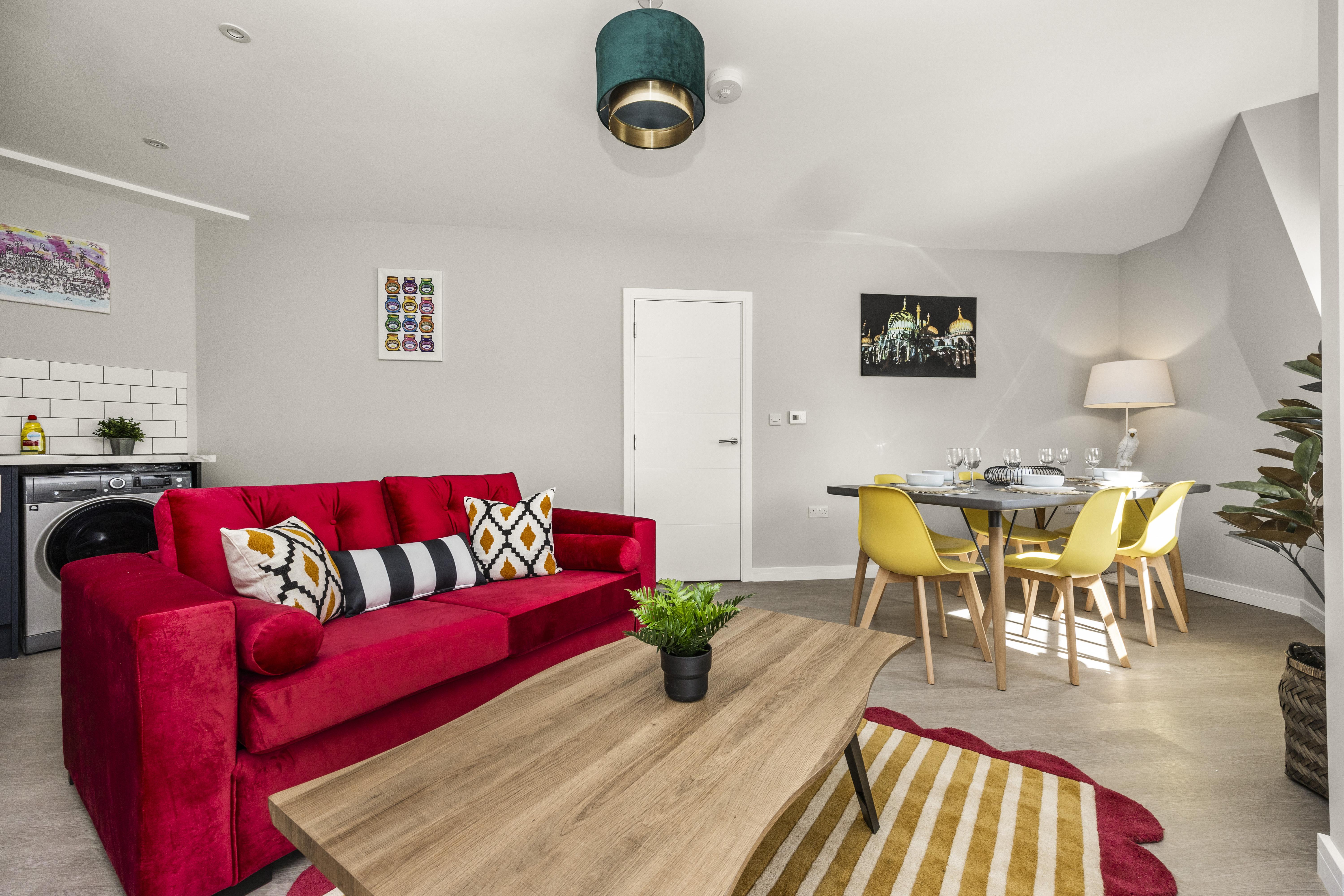Buzzing Brighton Apartment 5 | By My Getaways